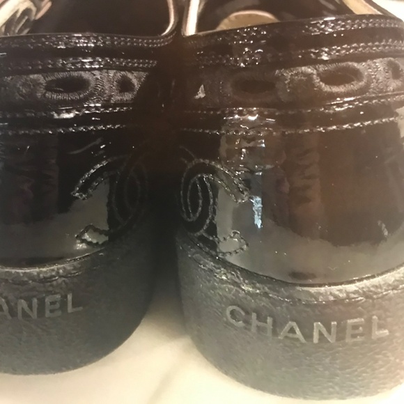 Chanel Black Flower Cutout Leather Sneakers Size 7 EU 37.5 - Picture 2 of 2